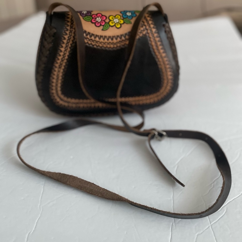 Mexican Leather Crossbody Bag - Picture 7 of 13